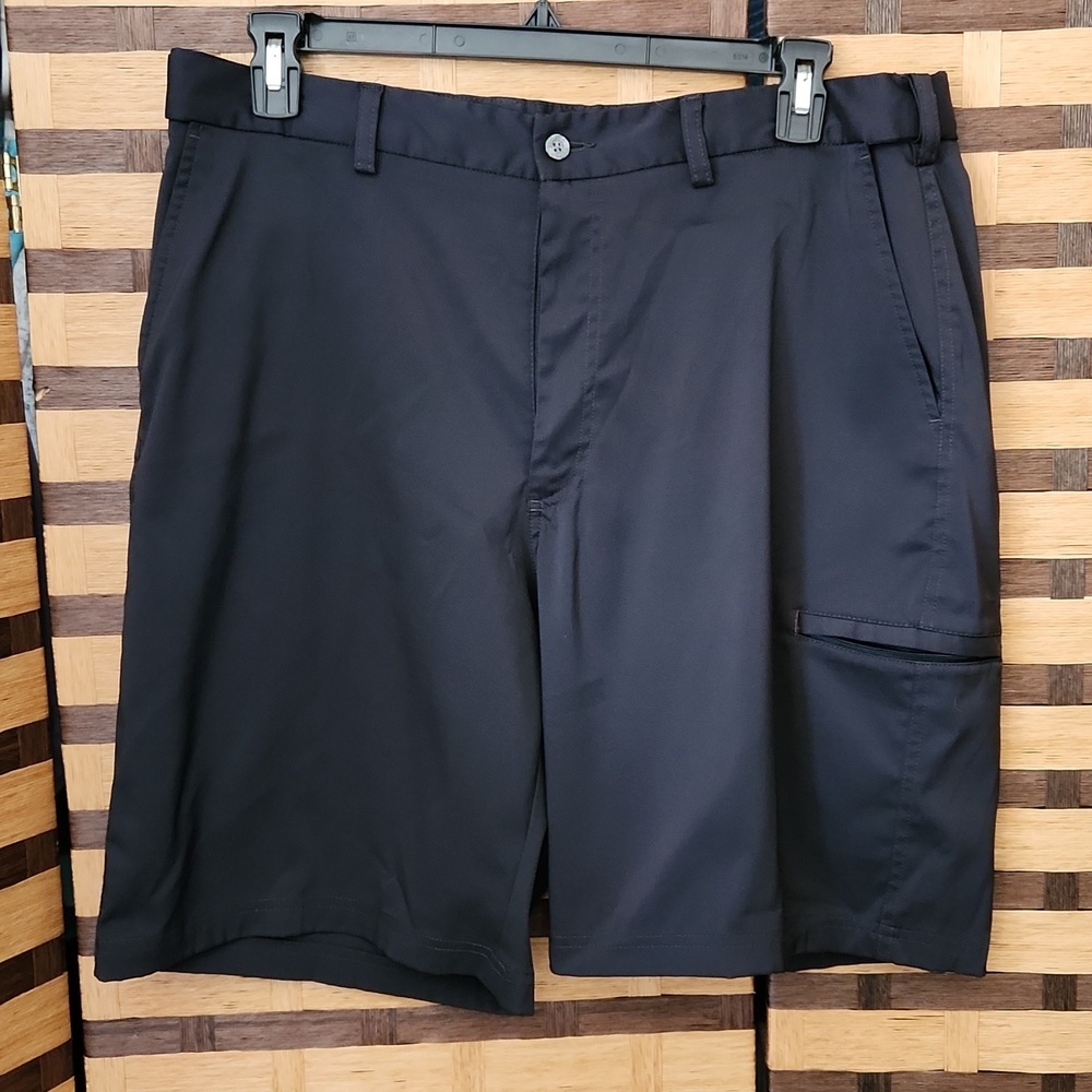 Pebbled Beach performance comfort band shorts